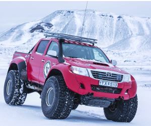 Nokian Tyres și Arctic Trucks lansează anvelopa Nokian Hakkapeliitta 44, noul vârf de gamă în rândul anvelopelor de iarnă destinate expedițiilor montane extreme