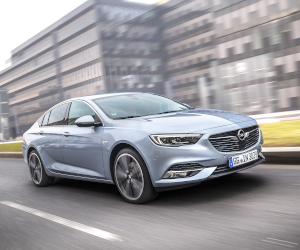 Camera video frontală Opel câștigă „Premiul pentru conectivitate auto 2019”