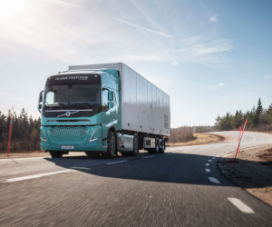 Volvo Trucks prezintă conceptul de autocamioane electrice de mare tonaj pentru aplicații în construcții și în transportul regional