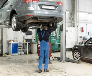 Cinci greșeli făcute de service-urile auto, ce sunt observate și de către clienți