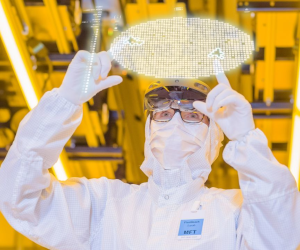 „Tehnică pentru o viață” cu semiconductori: Bosch investește alte miliarde de euro în afacerea cu cipuri