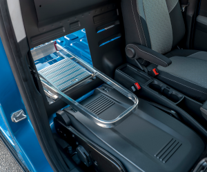Fabricat la uzina Ford Otosan Craiova, E-Transit Courier este complet electric, conectat și debutează în cea mai puternică gamă de vehicule comerciale din Europa – Ford Pro