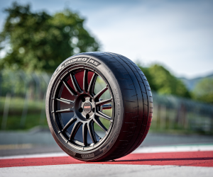 Pirelli prezintă trei noi pneuri P Zero la festivalul vitezei Goodwood